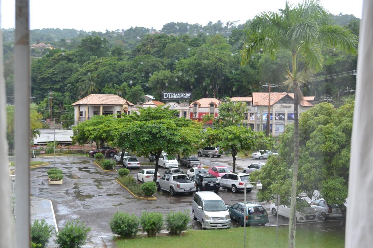 Turtle Beach Towers Apt 22 C - Ocho Rios Exterior foto